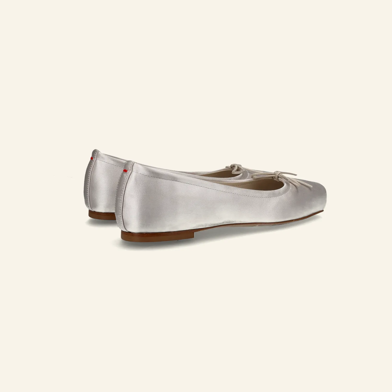 GABRIELLA | Creamy Satin