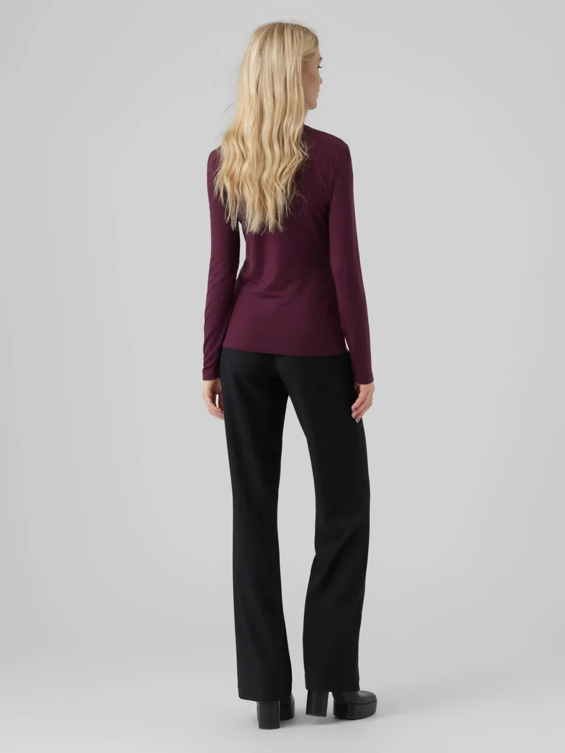 Lulu Rollneck Top