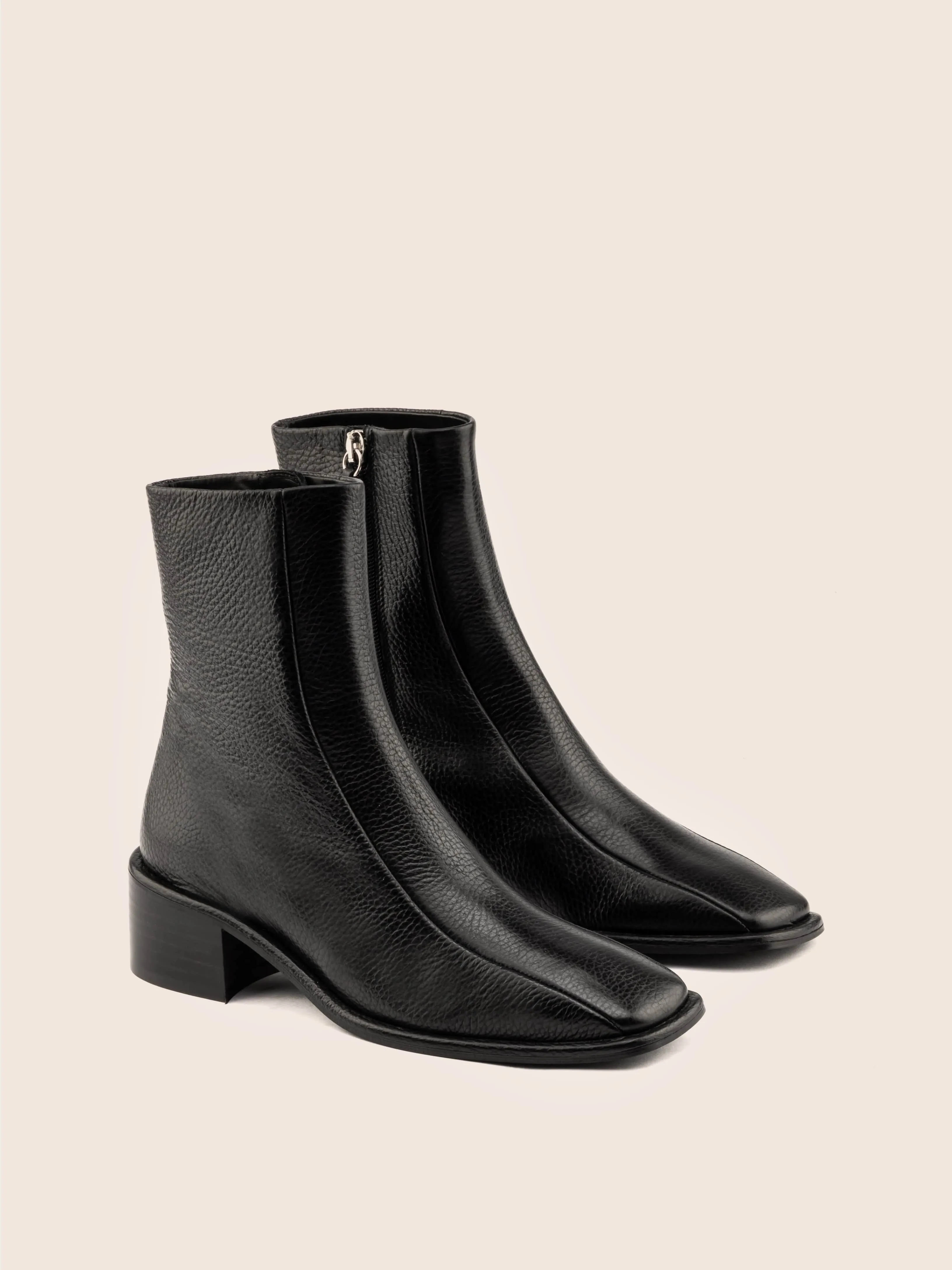 Sevilla Black Boot