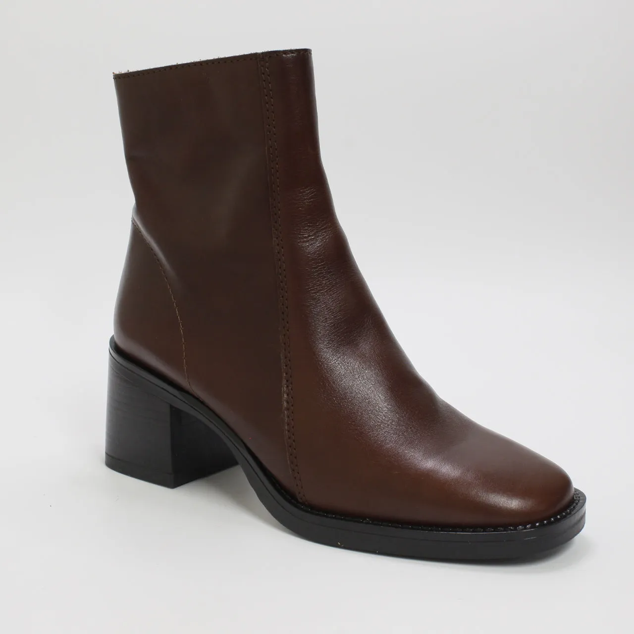 Annabella Womens Square Toe Block Heel Boots in Brown Leather